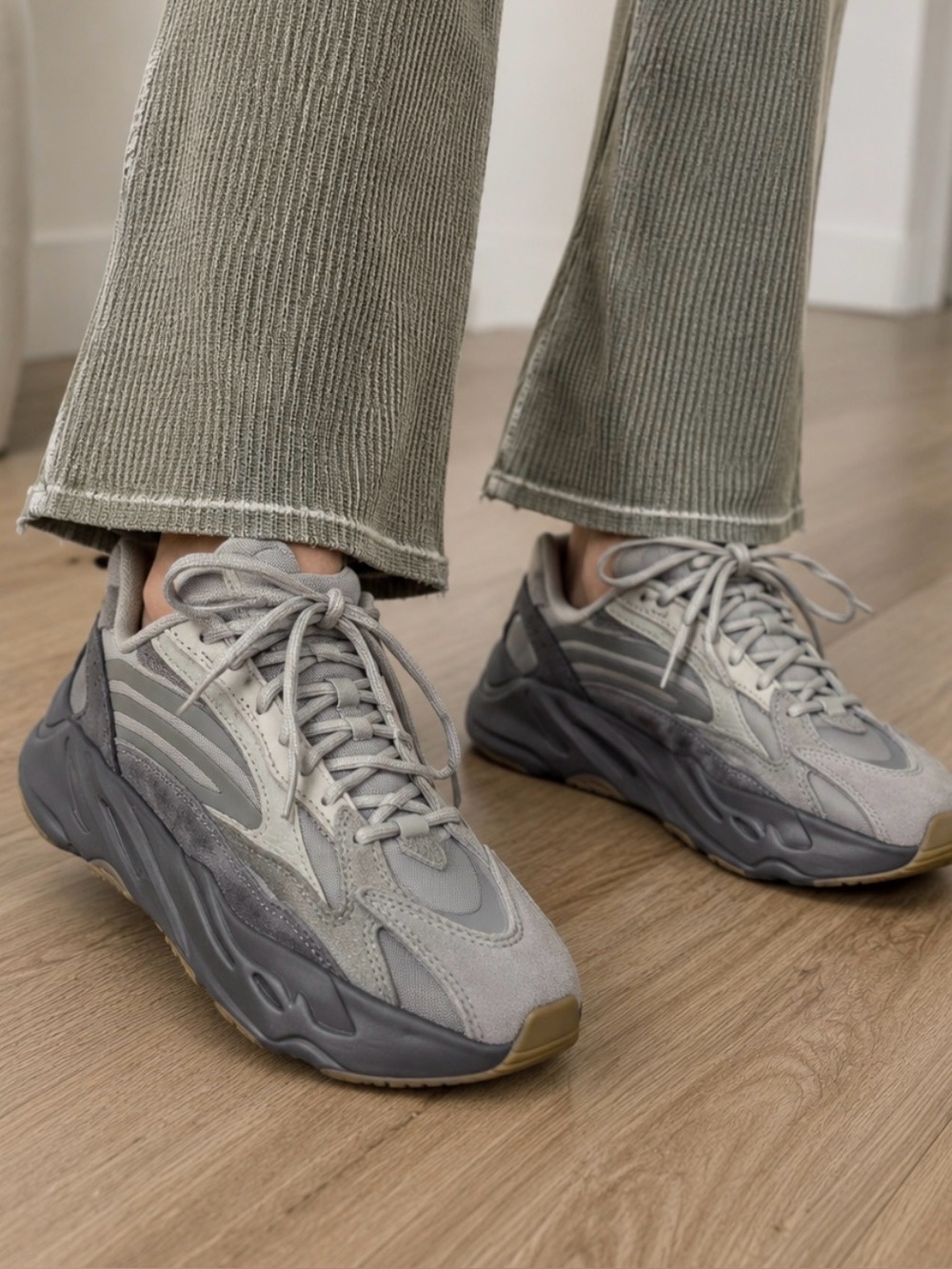 adidas Yeezy Boost 700 V2 'Tephra'
